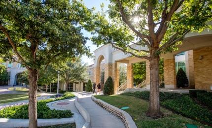 students walking near the campus commons area